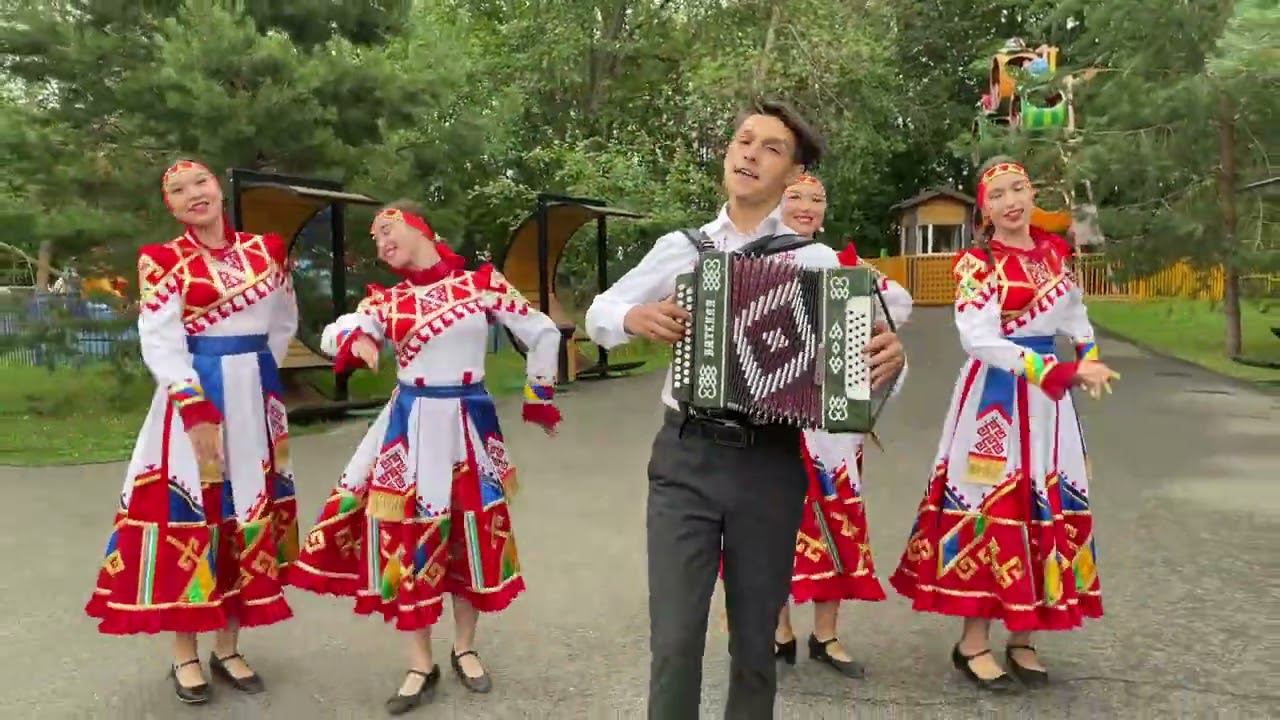 Чăваш ташши - Дмитрий Моисеев и ансамбль "Волжские узоры" смотреть онлайн