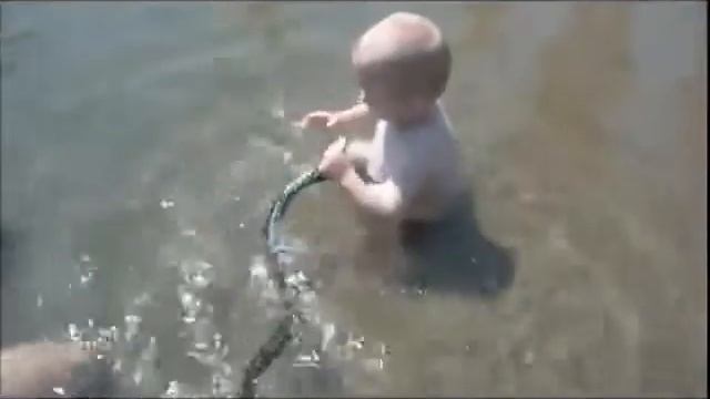 Мальчик Геркулес играется змеёй смотреть онлайн