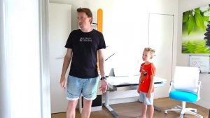 КАЖДАЯ УЧИТЕЛЬНИЦА ТАКАЯ ?! Умный школьник VS ГЛУПЫЙ ШКОЛЬНИК ! Скетчи ПРО ШКОЛУ от Илья и Картонка