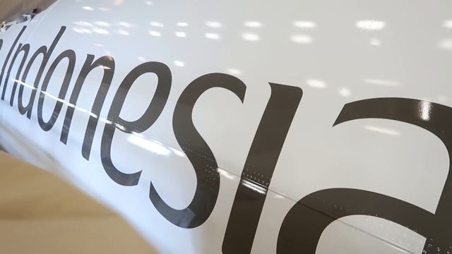 In the Making: First #A330neo to Garuda Indonesia смотреть онлайн