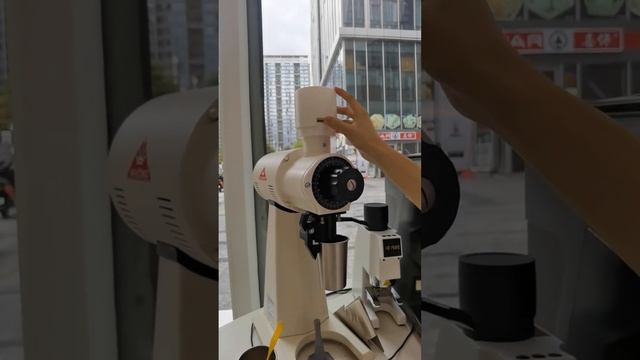 Mahlkonig EK43 Commercial Coffee Grinder смотреть онлайн