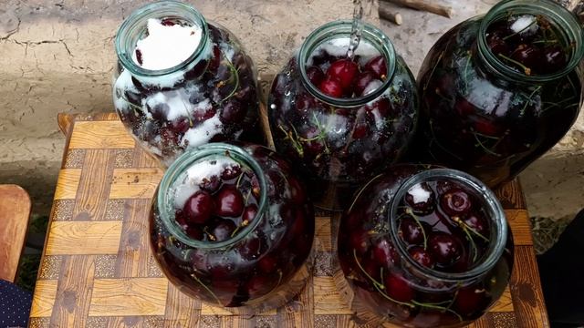 Harvesting Cherries and Preserve for Winter, Outdoor Cooking смотреть онлайн