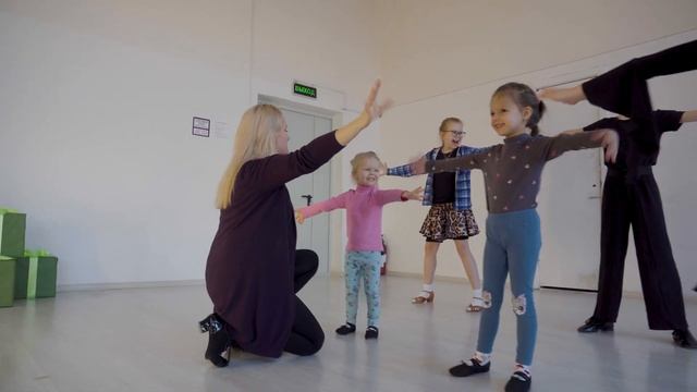 Бальные танцы Тренер Моисеева Ольга ТСК Перспектива смотреть онлайн