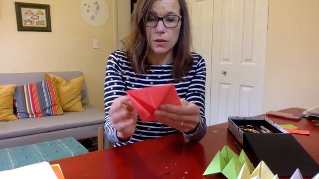 Folding Fortune Tellers with Lucy смотреть онлайн