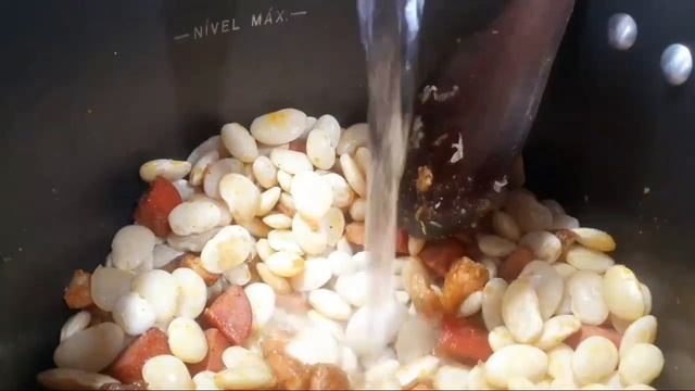 Fava Com Bacon E Calabresa / Por Dani Martins #855 смотреть онлайн