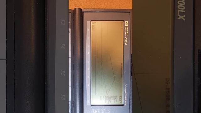 HP 200LX running AutoCad 2.62 смотреть онлайн