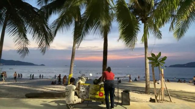 Vibrant Nights at Patong Beach Phuket 2024: Live NYC Singer Takes the Stage смотреть онлайн