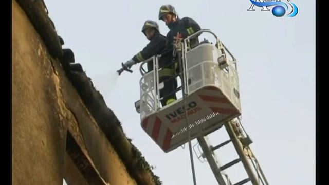 Canicattì, in fiamme il mulino San Domenico AGTV 18-11-2010.wmv смотреть онлайн