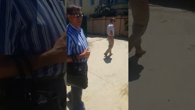 Беспредел каких-то властей в Сукко люди помогите кто знает как с этим бороться смотреть онлайн