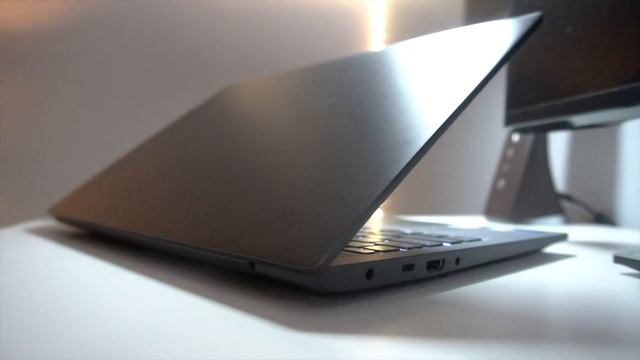 The Best and Worst Laptops of 2021! смотреть онлайн