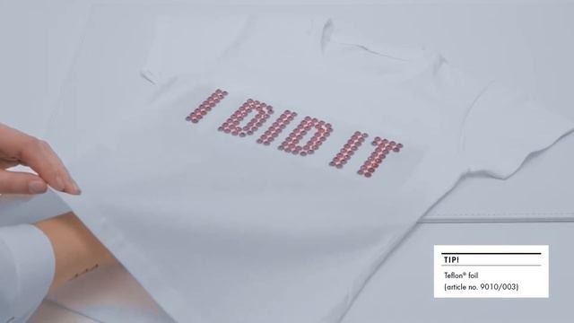 Стразовая аппликация на одежде. Swarovski. смотреть онлайн