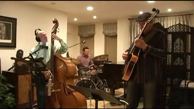 Night and Day - High Standards Trio смотреть онлайн