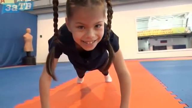 СУПЕР-зарядка с Мисс Мари! смотреть онлайн