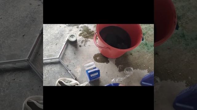 CHANGE ENGINE OIL ESTREMO HEATPRO 10W50 FULLY SYNTHETIC - SUZUKI GSX-R150 смотреть онлайн