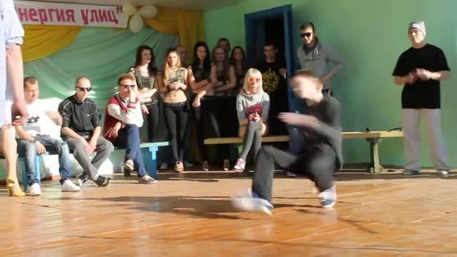 1.05.2013 Funky Guys vs Voodoo people crew смотреть онлайн