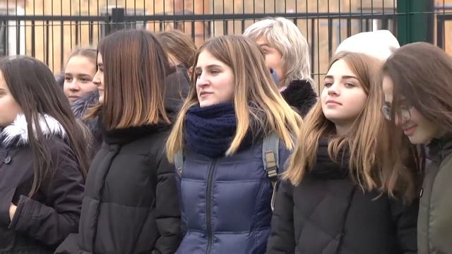 Открытие футбольного поля в Сортировке смотреть онлайн