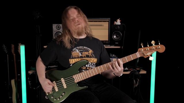 Cyan Kicks – Hurricane | FULL Bass Cover смотреть онлайн