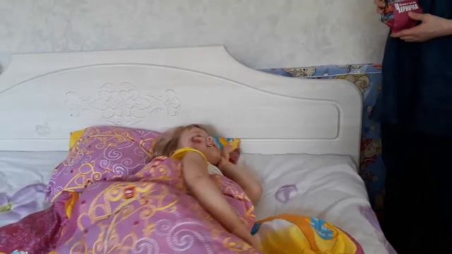Как к Лизуни приходил врач (to Lizuny the doctor came) смотреть онлайн