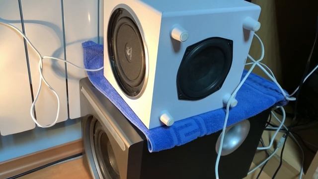 Logitech z523 + Edifier s530D Bass Test[4k][Old Video] смотреть онлайн