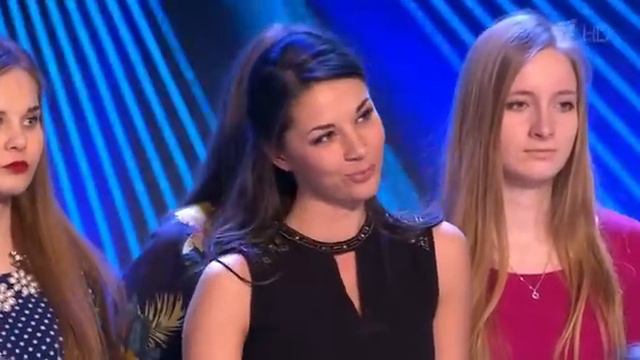 парень думает, что переписывается с одной девушкой смотреть онлайн