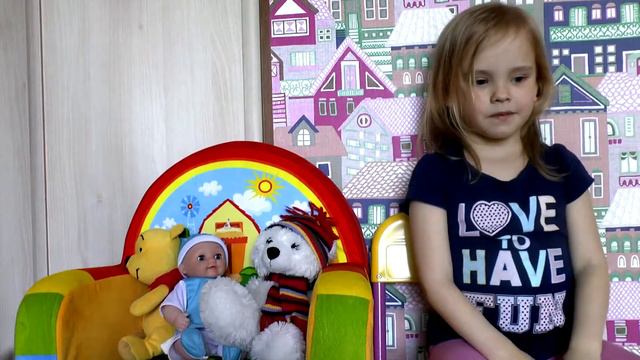 Уроки английского с Полиной. Урок 7: "Цвета" смотреть онлайн