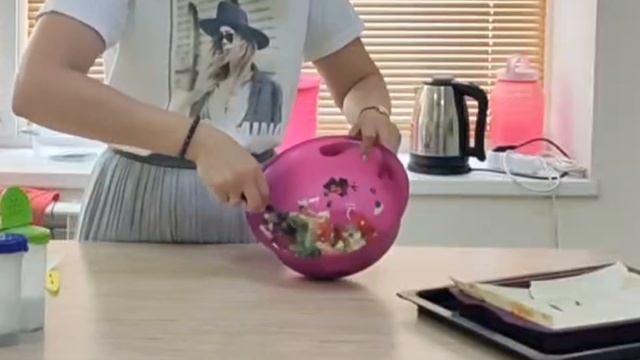 Завтрак из лаваша с начинкой. Обычный рецепт смотреть онлайн