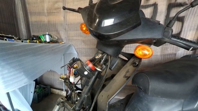 Ремонт скутера OMAKS 125cc за 5 Минут разболтался руль!!! смотреть онлайн