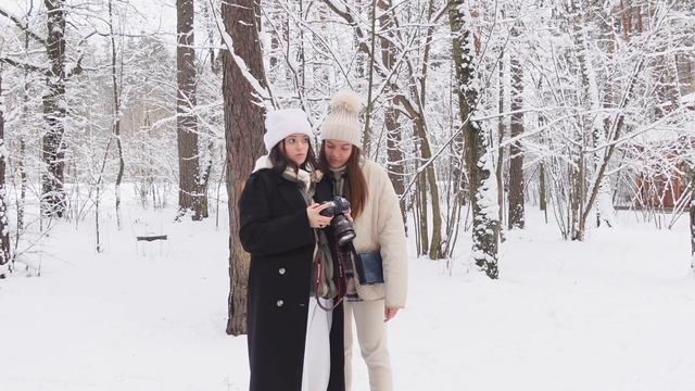 Про бытовуху и схожесть с Оском // гуляем с Машей по лесу смотреть онлайн