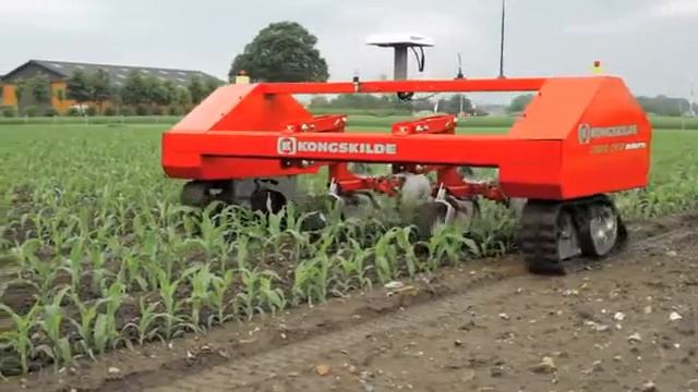 Пропашной культиватор Kongskilde Vibro Crop Robotti смотреть онлайн