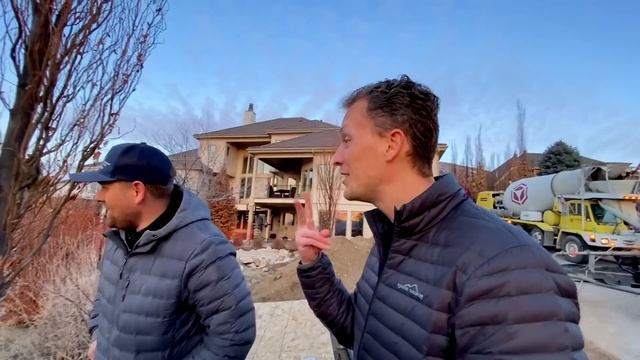 My dad found out I'm building a pool in our backyard! смотреть онлайн