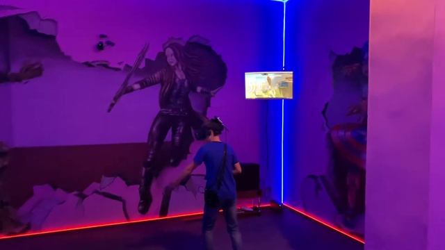 Ребята играют в SKYFRONT VR смотреть онлайн