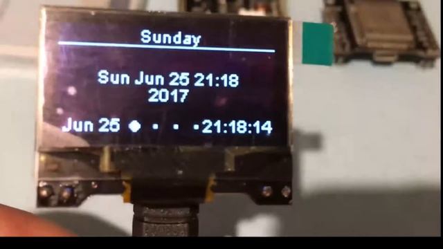 Tech Note 043 - ESP32 1.3" OLED Weather Station using scrolling frames смотреть онлайн