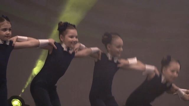 Танцевальные номера от школы танцев: Big Style School в эксклюзивном видео! смотреть онлайн
