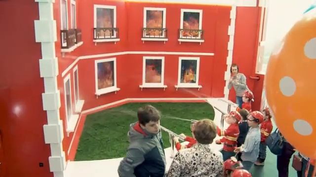 Служба спасения в автогородке Моторсити Гранд в ТЦ Метрополис 2017 смотреть онлайн