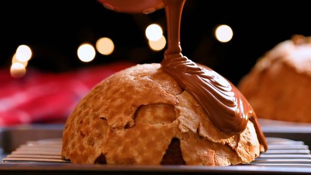 How To Make a GIANT Ferrero Rocher Ball смотреть онлайн