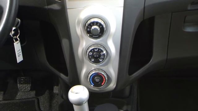 Toyota Yaris 1,0 VVT-i Team 131341 Vulkanorot Klimaanlage Toyota Used Car Video смотреть онлайн