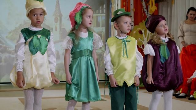 "Чиполлино и его друзья" праздник осени, спектакль в детском саду смотреть онлайн