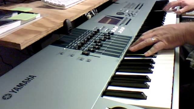 XS8 Demo 10 (S700 Piano sample) смотреть онлайн