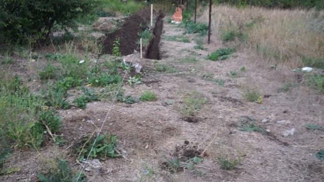 Дренаж на участке/Подсыпаем дорогу/работы в сентябре на запущенном участке. смотреть онлайн