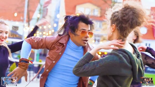 BACHATA Urban Sensual IMPRO | with 3 Partners | Ft.Avikk | Urban Sensual Style смотреть онлайн