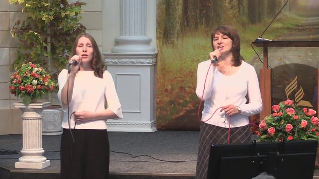 Пение "Я прихожу к Тебе" (Марина и Наталья) 24-10-2015 смотреть онлайн
