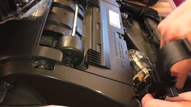 Miele Cat & Dog Roller Brush Replacement смотреть онлайн