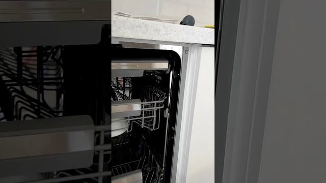 Защита соседних тумб от пара посудомоечной машины смотреть онлайн