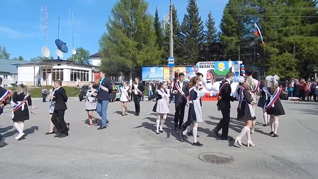 Вальс на последний звонок. Школа № 12, г. Байкальск. смотреть онлайн