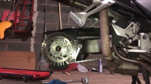 02-09 VFR800 Rear Axle Hub Removal
