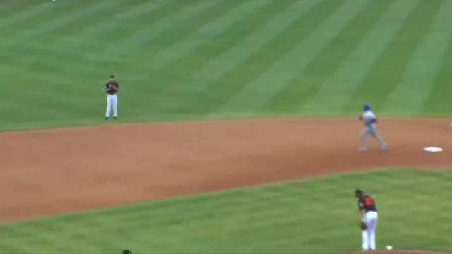 Cesar Trejo hits leadoff Homerun on 1st pitch of the game смотреть онлайн