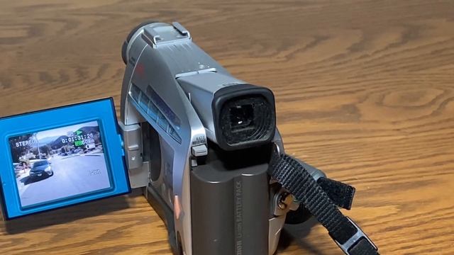 218 Canon ZR10 Camcorder смотреть онлайн