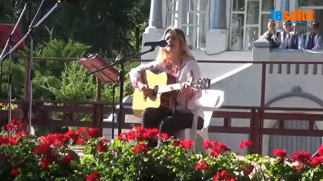 Can't help falling in love with you - Cover Crina Mungiu смотреть онлайн