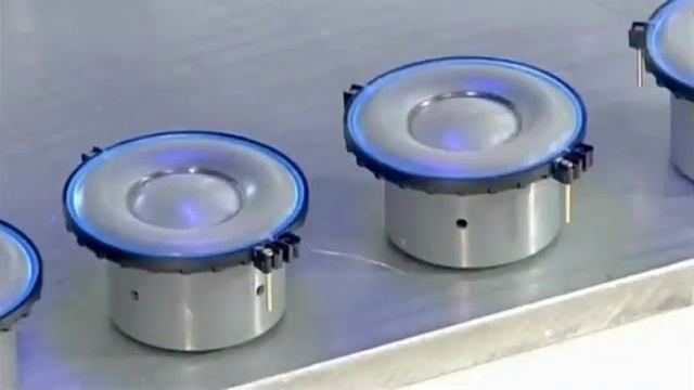 Как делают наушники, на примере AKG K702 (русский язык) смотреть онлайн