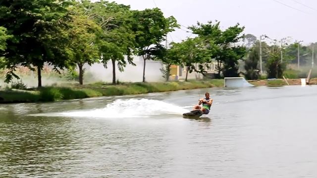РЕЛИЗ на флет трюки. Вейкборд. Рейли на вейке. Air Trick Release Wakeboard Tutorial. Raley.